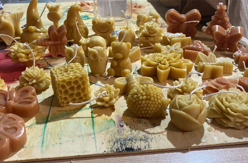 Candele in cera d'api prodotte nella Bottega di Mara
